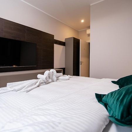 Deluxe Apartments & Rooms Revis リエカ エクステリア 写真